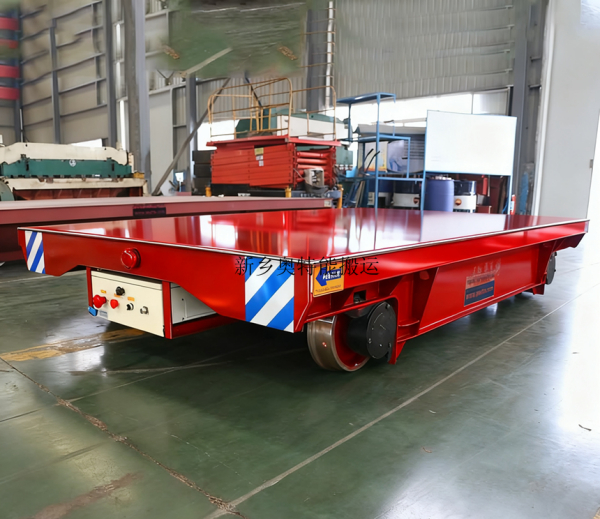 有轨穿梭车（RGV）、AGV与四向穿梭车，三大智能物流设备选型指南